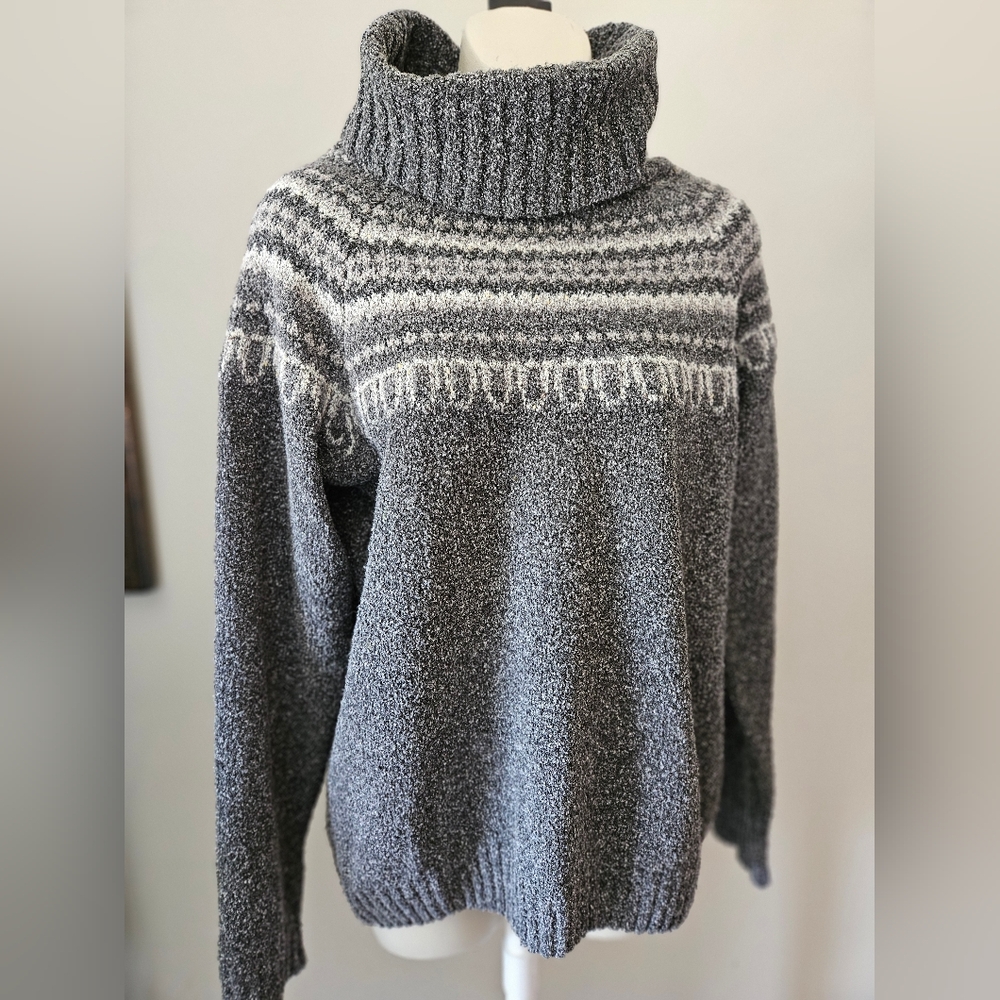 Columbia Gray Patterned Women's Sweater